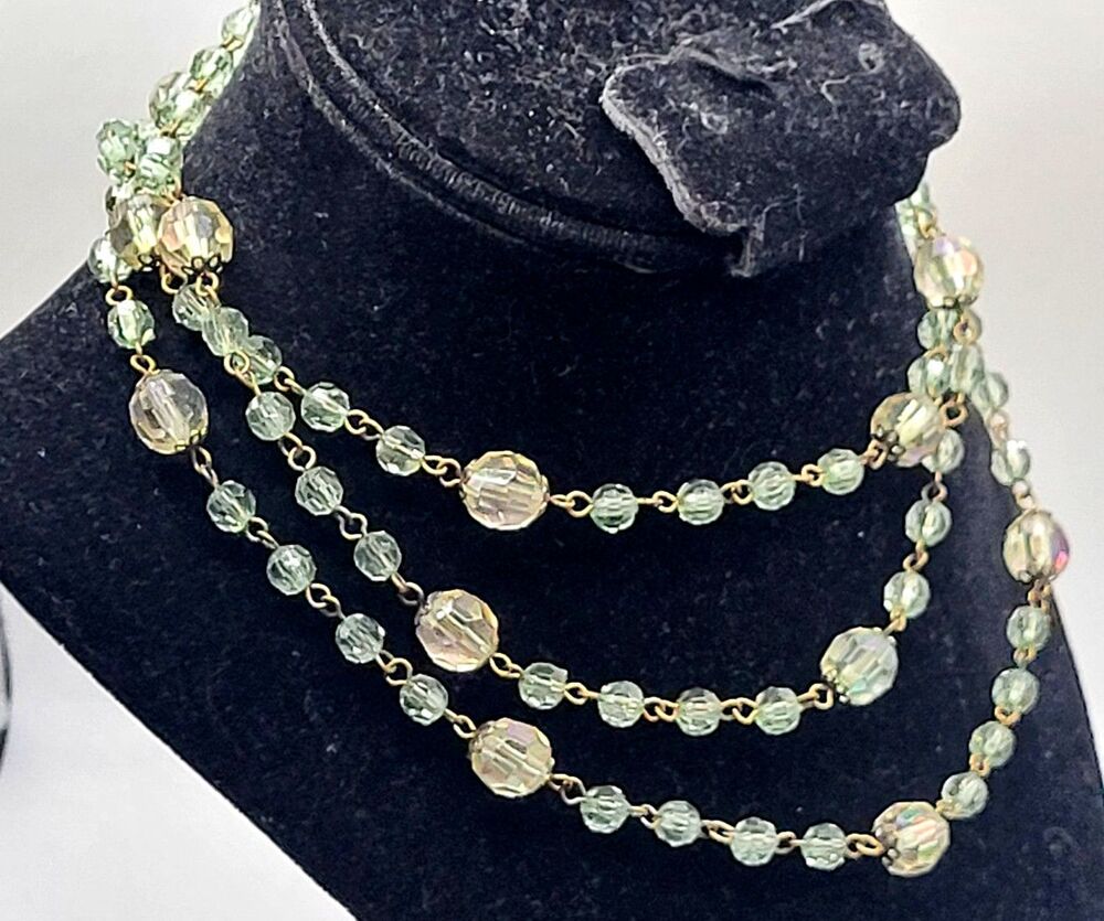 Quality Bohemian Fairy Cut Glass Estate Extra Long Chain Green Necklace 43in - Picture 3 of 3